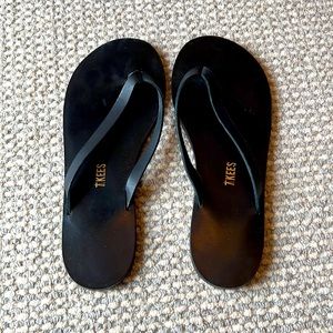 TKEES Black Leather Flip Flops